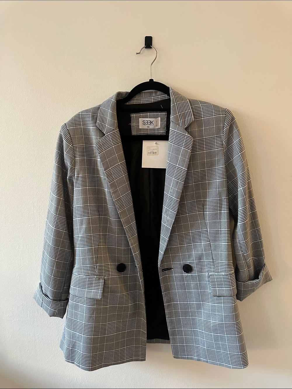 SEEK Plaid Blazer in Gray and Black